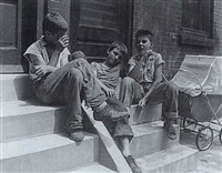 Enfants urbains, vers 1959, photo d'Edward Wallowitch